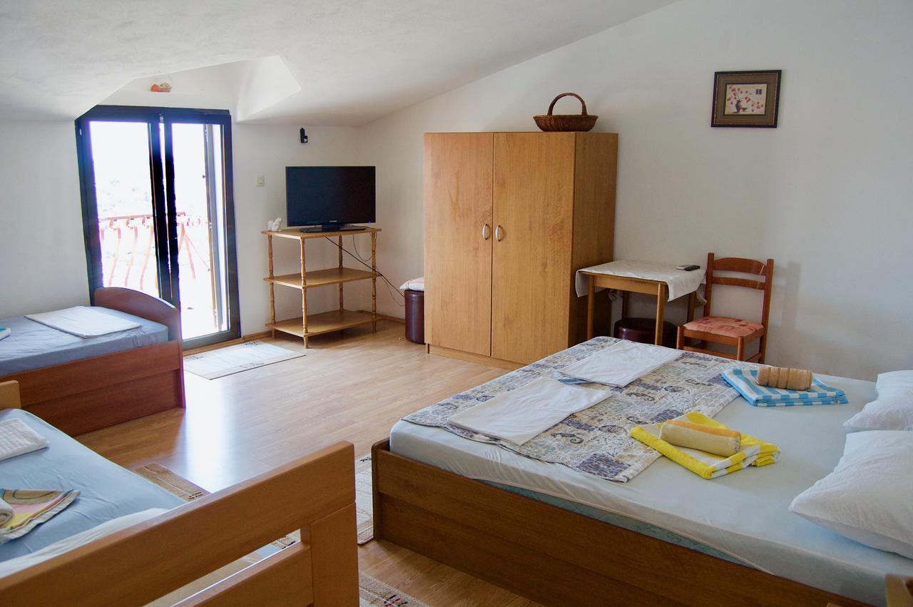 Apartments Petricevic Hvar Exterior photo
